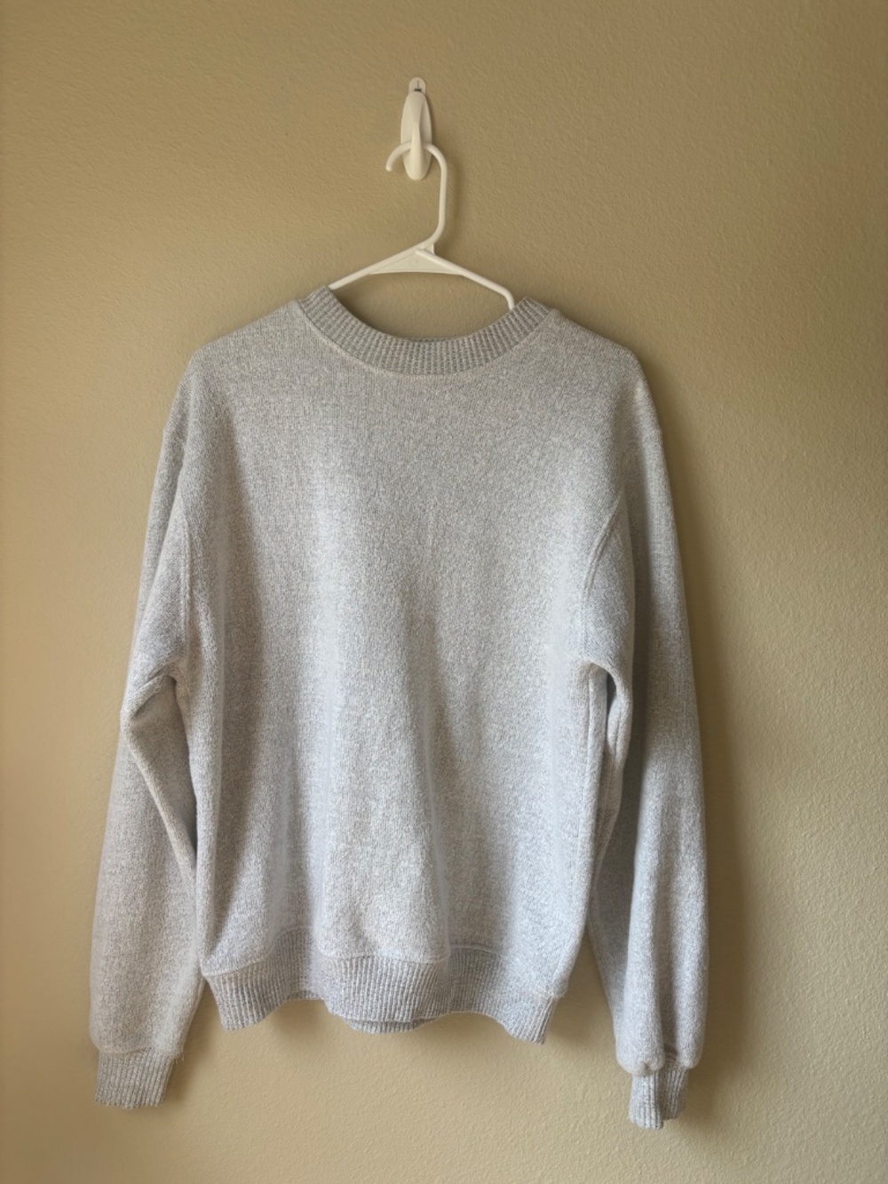 Grey Ribbed Neck Crewneck Size Large